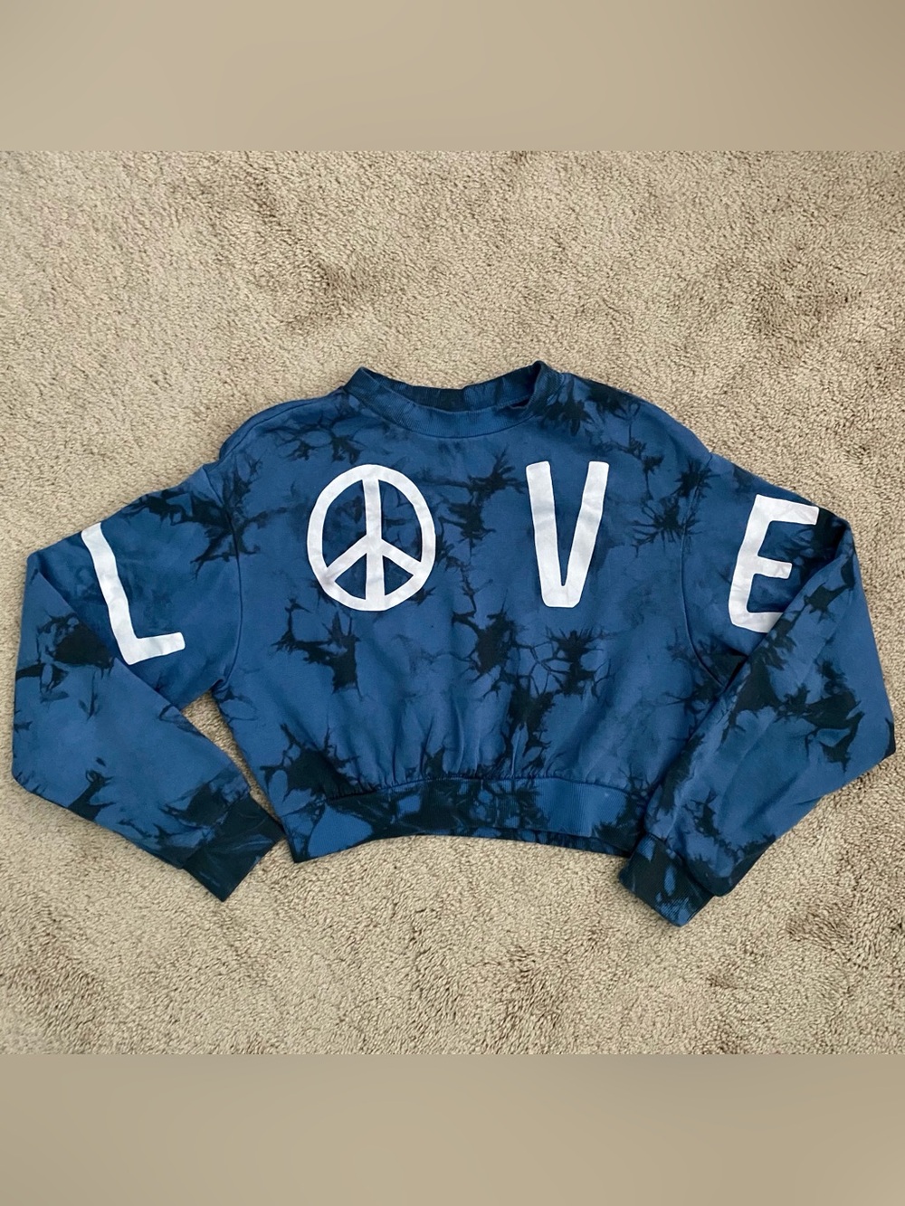 H&M Divided LOVE Peace Sign Tie Dye Crop Sweatshirt ☮️